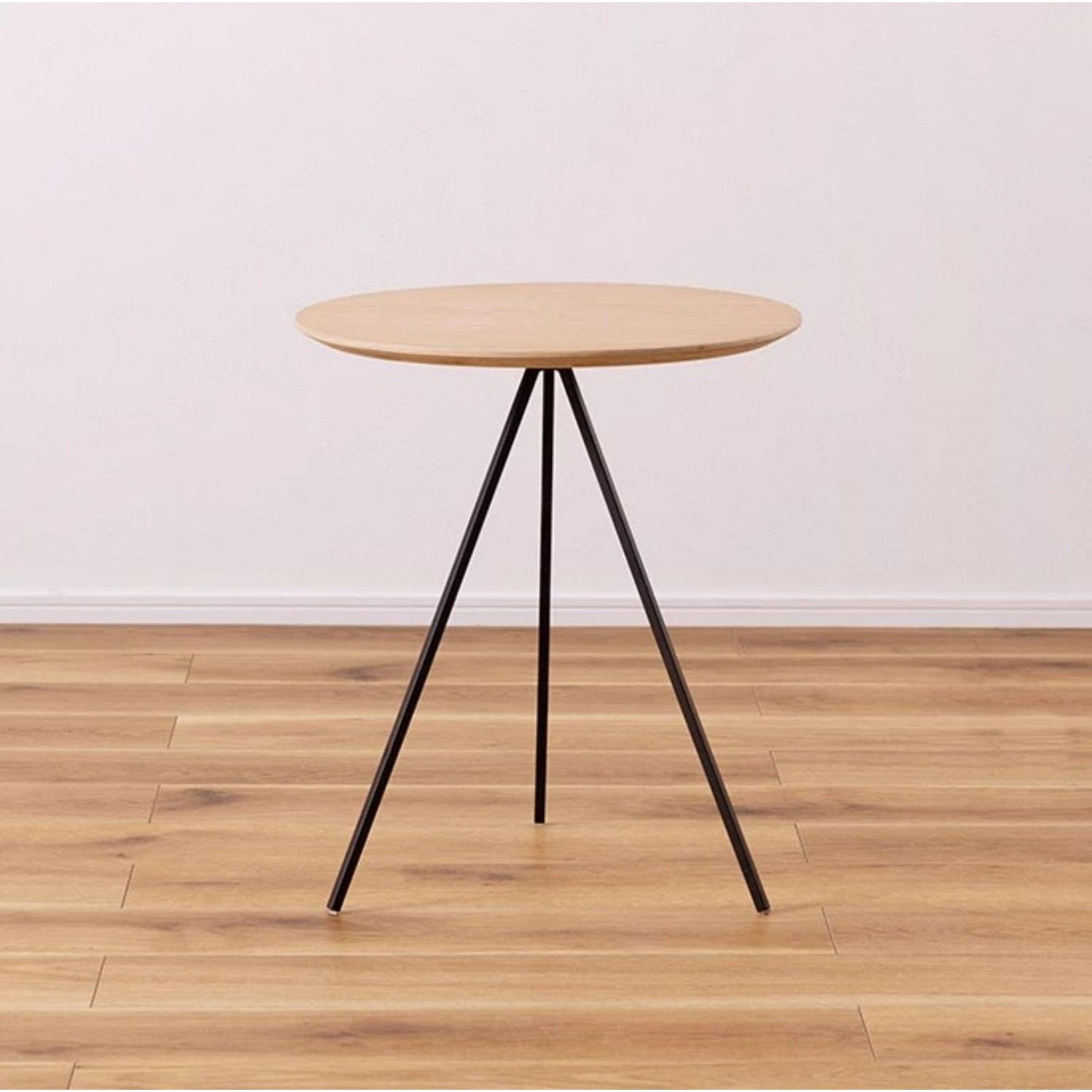 Hit Side Table  450 X 450 X 515 Natural